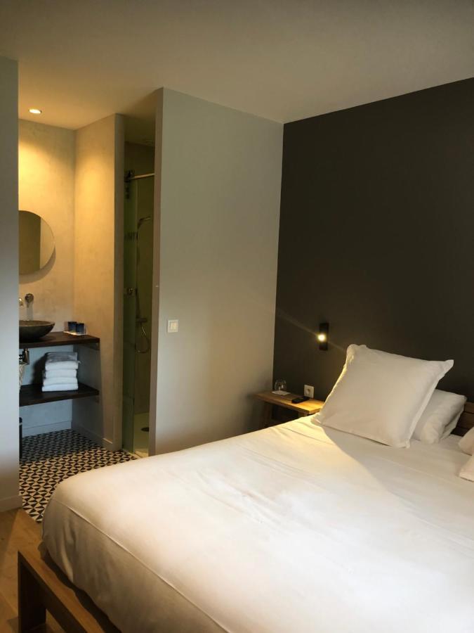 Le Trianon D'Yss Hotel อีซัวร์ ภายนอก รูปภาพ